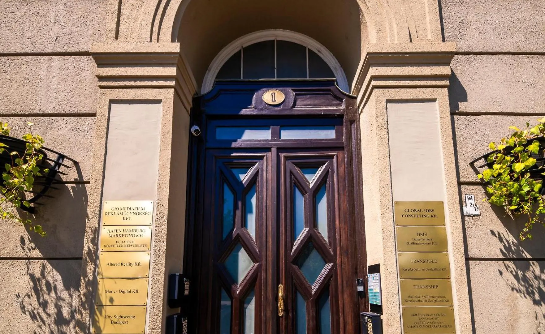 Budapest Riverfront Suite